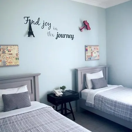Cottonwood Bed & Breakfast House Bandung-2